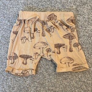 Kids Tan Mushroom Print Shorts Kate Quinn 3-6m